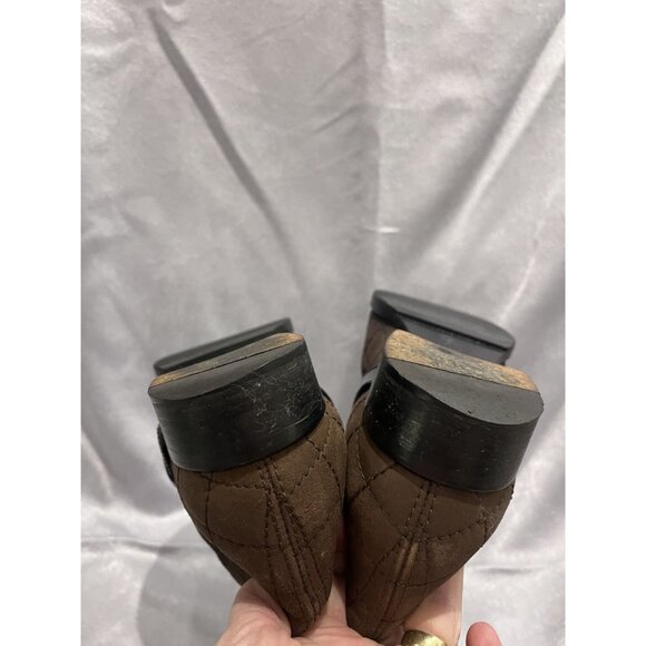 Chanel Coco Brown Matelasse Shearling Cap Toe Boots w Black Straps Silver Buckle - Picture 8 of 10